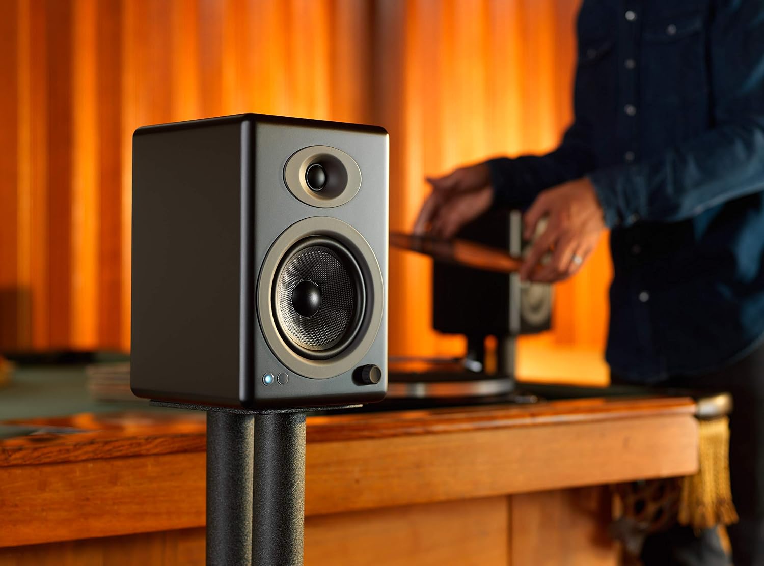 Audioengine A5+ Wired Bookshelf Speakers – Powered Speakers | for Turntables, Vinyl Records, Music Streaming and Home Theater - Black - Image 4